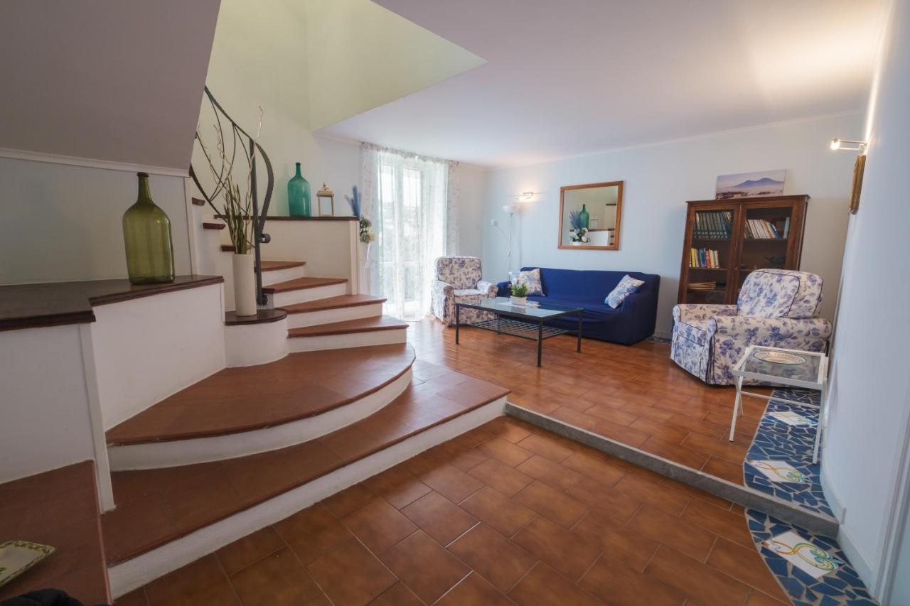 Hotel Borgo Blu Bacoli Esterno foto