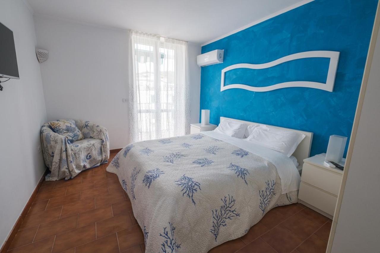 Hotel Borgo Blu Bacoli Esterno foto